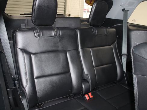 Used 2021 Ford Explorer Limited w/ Equipment Group 301A image 32