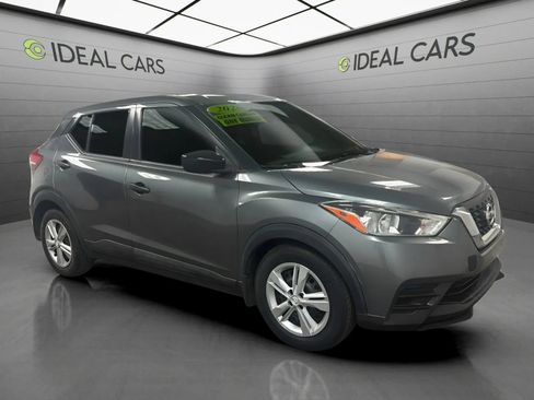 Used 2020 Nissan Kicks S FWD image 3