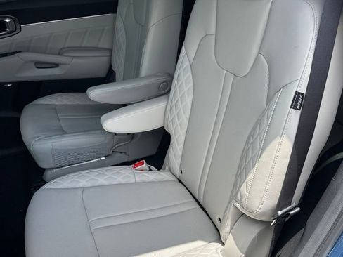 Certified 2025 Kia Sorento SX Prestige AWD/4WD image 16