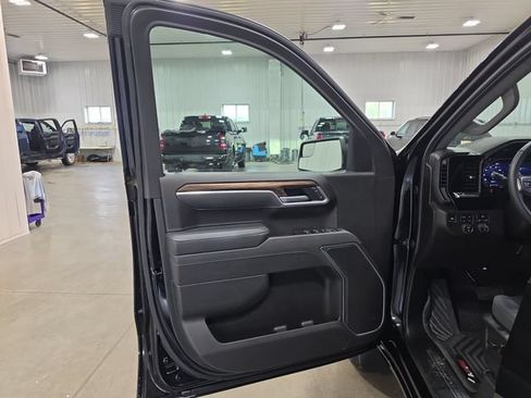 Used 2025 Chevrolet Silverado 1500 RST AWD/4WD image 23