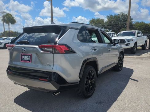Certified 2024 Toyota RAV4 SE AWD/4WD image 5