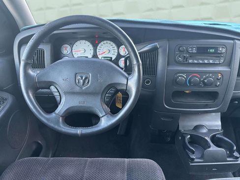 Used 2003 Dodge Ram 1500 Truck SLT image 25