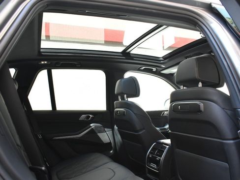 Used 2024 BMW X5 sDrive40i RWD image 16