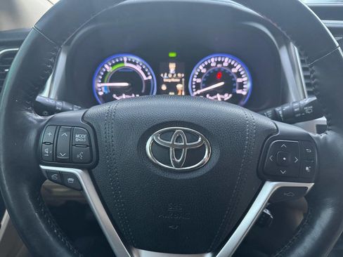 Used 2015 Toyota Highlander Limited Platinum image 18