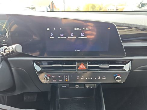 Used 2023 Kia Niro Wind w/ Wind Preserve Package image 12