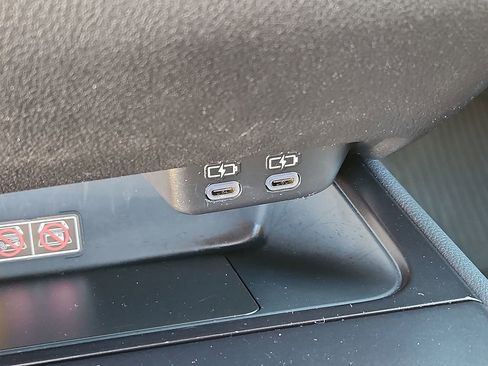 Used 2023 Lexus UX 250h F Sport image 25