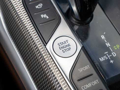 Used 2021 BMW 440i xDrive Coupe w/ Premium Package image 29