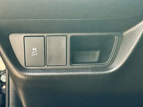 Certified 2026 Honda HR-V Sport image 10