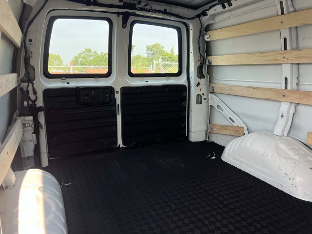 Used 2025 GMC Savana 2500 w/ Driver Convenience Package RWD image 12