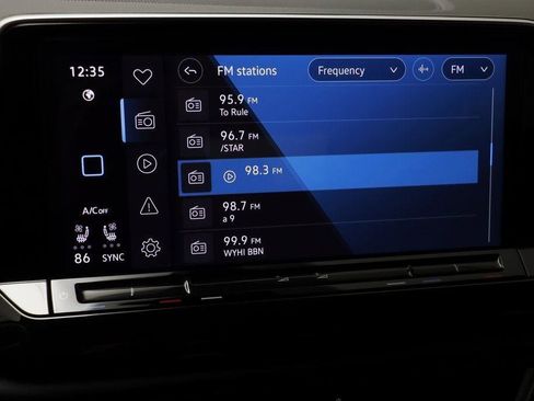 Used 2025 Volkswagen Atlas Cross Sport SE image 8