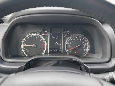 Used 2020 Toyota 4Runner TRD Off-Road Premium AWD/4WD image 37