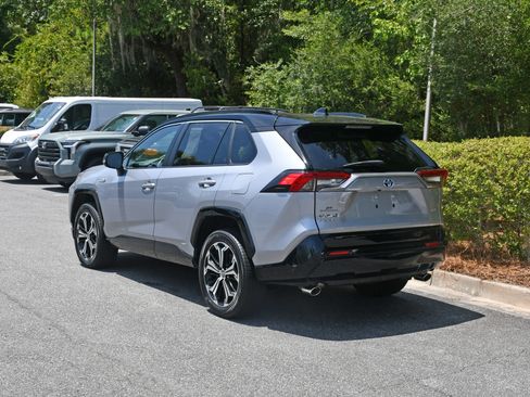 Certified 2021 Toyota RAV4 XSE w/ Weather Package AWD/4WD image 3