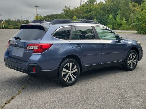 Used 2018 Subaru Outback 2.5i Limited AWD/4WD image 5