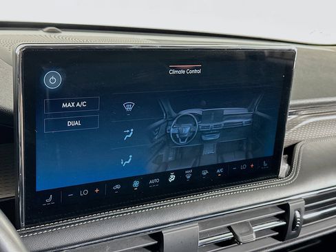 Used 2024 Lincoln Corsair Reserve image 23