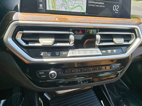 Used 2023 BMW X3 xDrive30i w/ Convenience Package w/ZPA AWD/4WD image 24