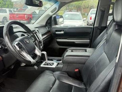 Used 2014 Toyota Tundra Limited w/ Limited Premium Package AWD/4WD image 12