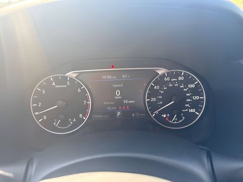 Used 2025 Nissan Altima 2.5 SR FWD image 14