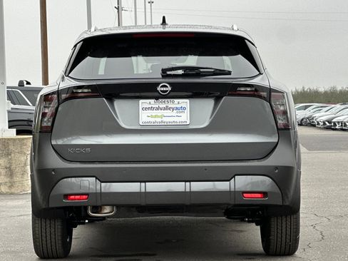 New 2026 Nissan Kicks SV image 5