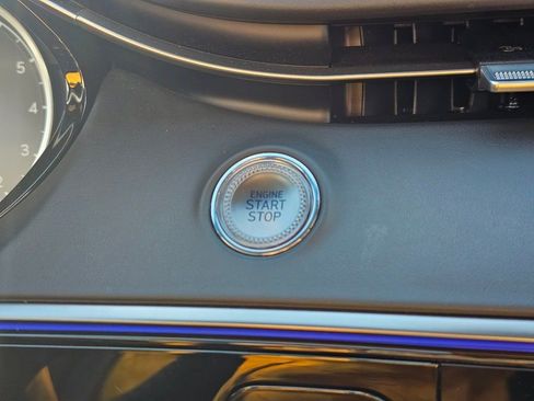 Used 2025 Genesis GV70 3.5T Sport w/ Sport Advanced Package image 17