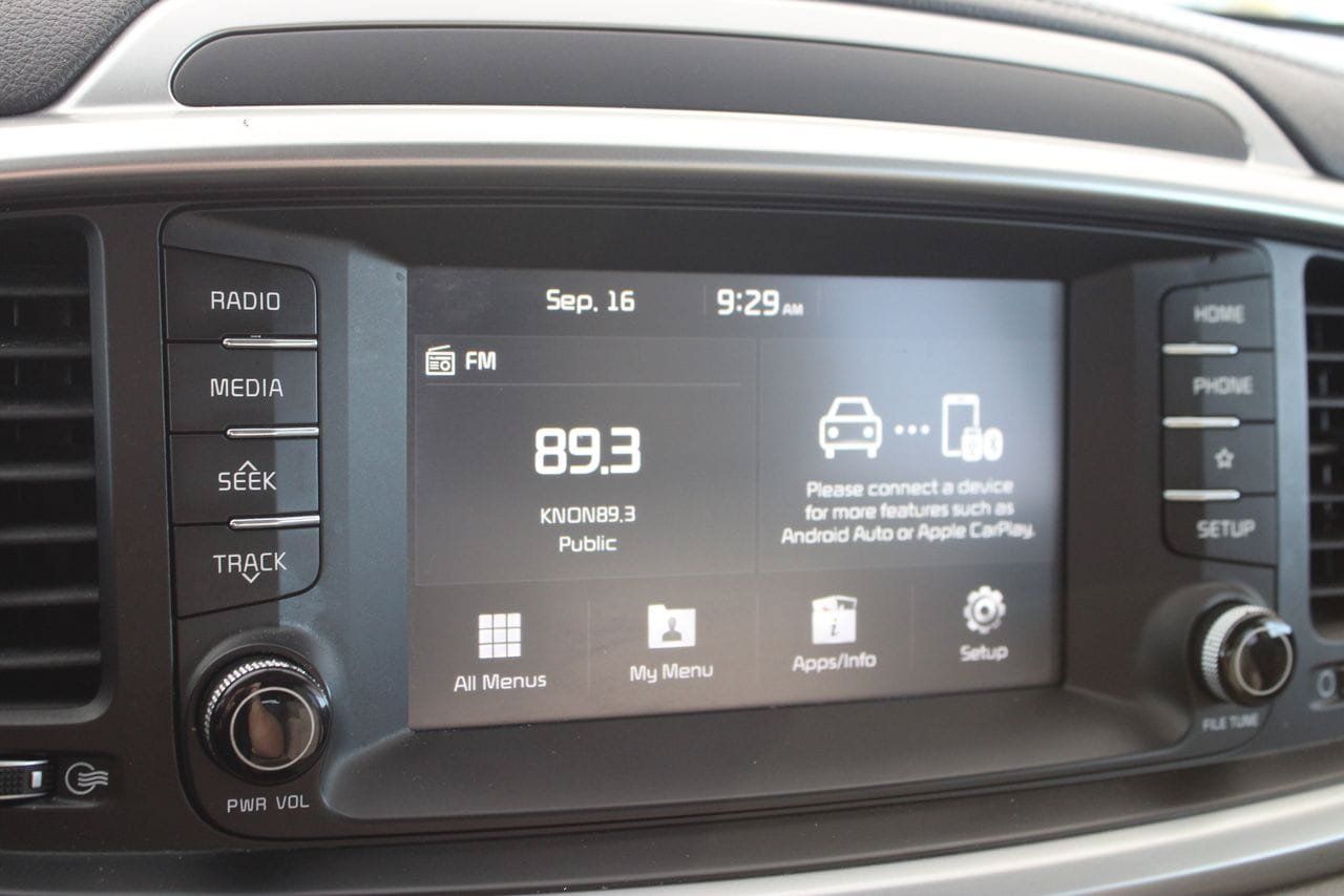 Used 2020 Kia Sorento LX FWD image 15