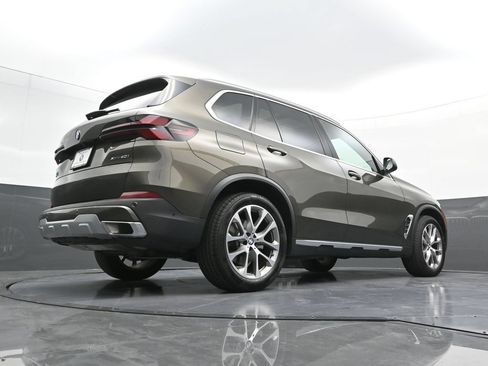 Used 2026 BMW X5 xDrive40i w/ Premium Package AWD/4WD image 27