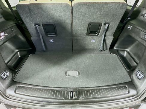 Certified 2025 Jeep Grand Cherokee L Limited AWD/4WD image 37