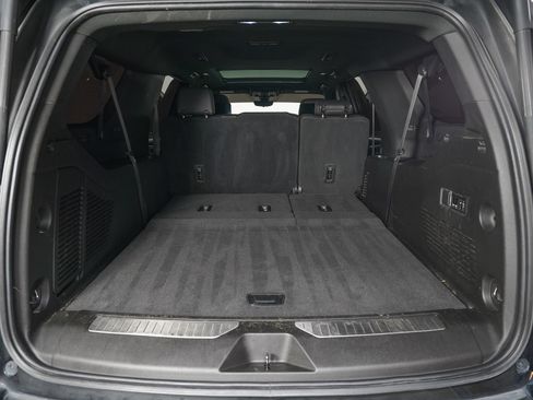 Used 2021 GMC Yukon XL Denali w/ Denali Ultimate Package AWD/4WD image 12