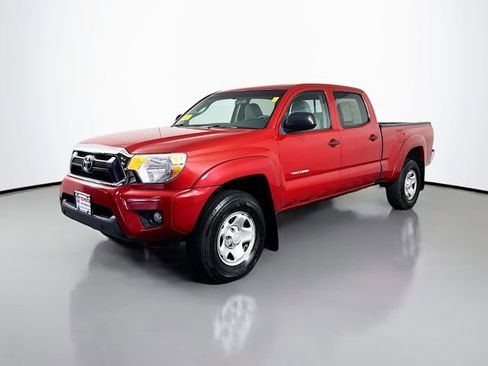 Used 2015 Toyota Tacoma 4x4 Double Cab w/ SR5 Package image 2