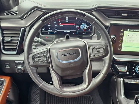 Used 2024 GMC Sierra 1500 Denali Ultimate AWD/4WD image 19