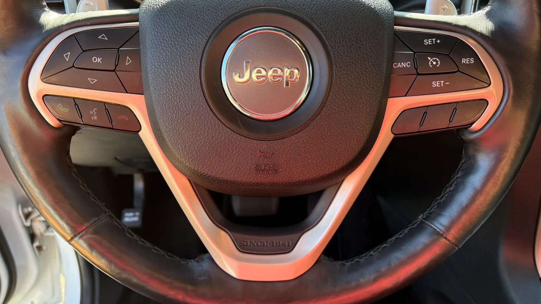 Used 2014 Jeep Grand Cherokee Limited AWD/4WD image 18