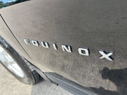 Used 2023 Chevrolet Equinox LT AWD/4WD image 32