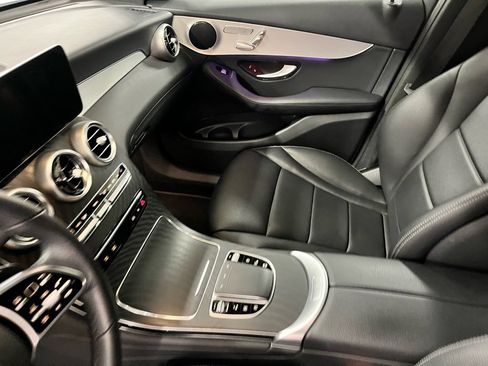Used 2022 Mercedes-Benz GLC 300 image 18