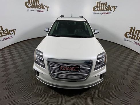 Used 2017 GMC Terrain Denali image 3