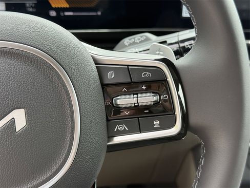 New 2026 Kia Carnival EX image 30