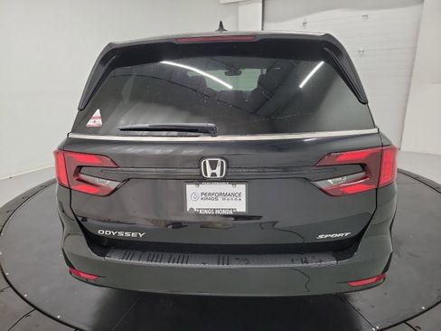 Certified 2023 Honda Odyssey Sport image 8