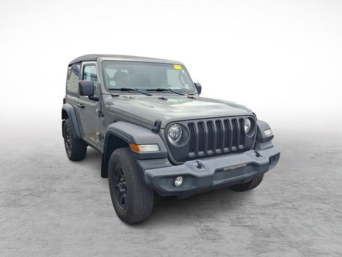 Used 2021 Jeep Wrangler Sport AWD/4WD image 3