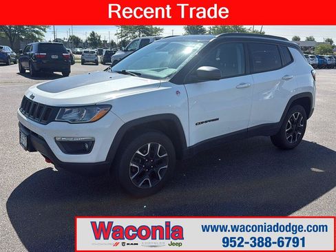 Used 2020 Jeep Compass Trailhawk w/ Cold Weather Group AWD/4WD image 1