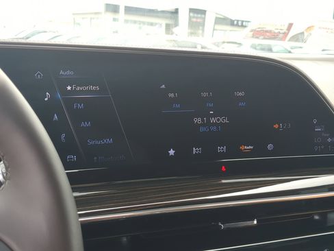 Certified 2022 Cadillac Escalade Premium Luxury w/ Performance Package image 12