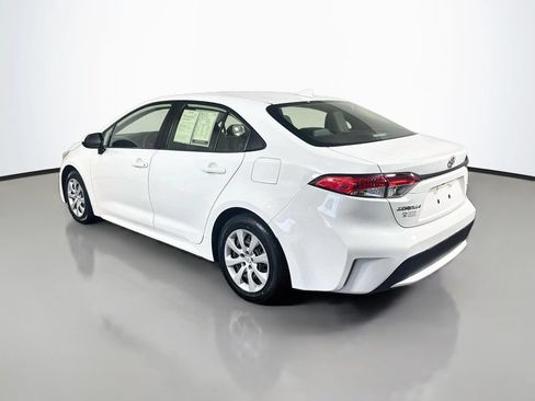 Used 2022 Toyota Corolla LE FWD image 6