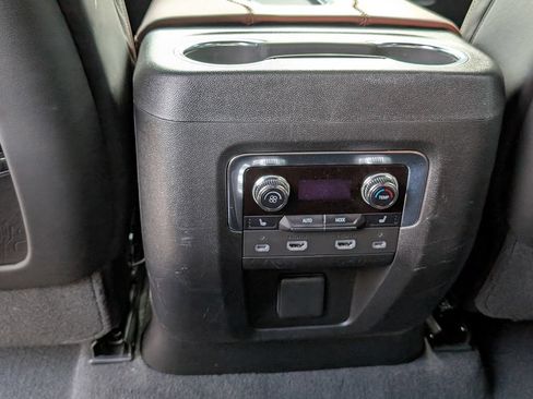 Used 2023 GMC Yukon XL Denali Ultimate AWD/4WD image 22