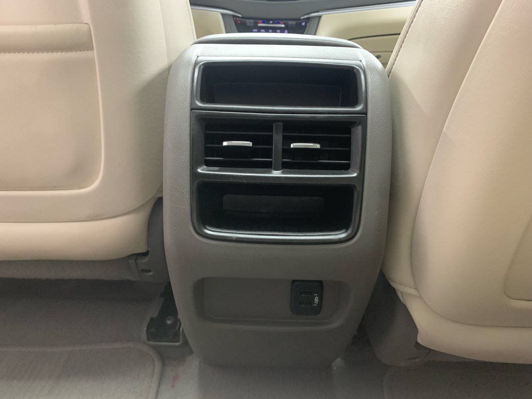 Used 2017 Cadillac XT5 Luxury AWD/4WD image 26