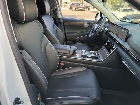 Certified 2026 Genesis GV80 2.5T Prestige AWD/4WD image 21