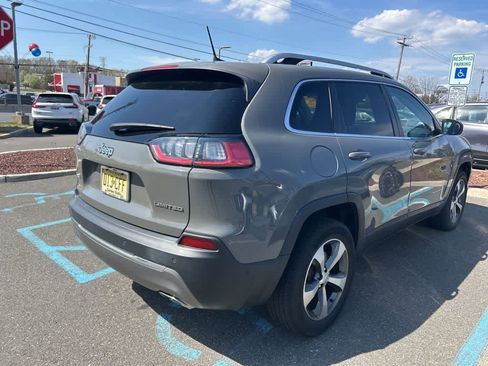 Used 2021 Jeep Cherokee Limited w/ Elite Package image 6