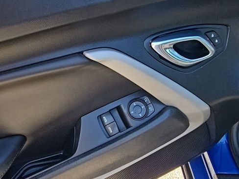 Used 2019 Chevrolet Camaro LT image 11
