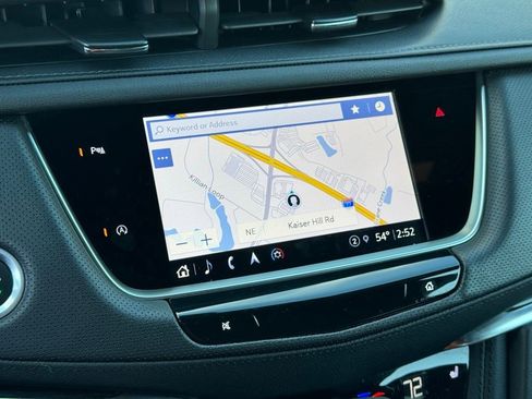 Certified 2025 Cadillac XT5 Premium Luxury image 7