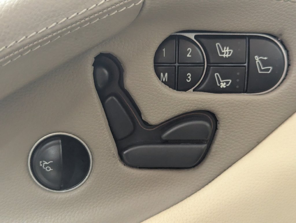 Used 2009 Mercedes-Benz SL 550 image 13