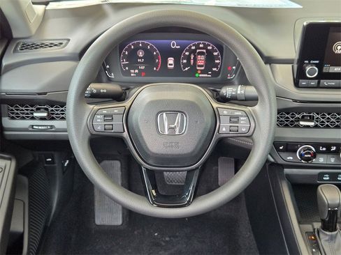New 2025 Honda Accord SE image 18