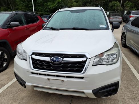 Used 2017 Subaru Forester 2.5i w/ Alloy Wheel Package image 3