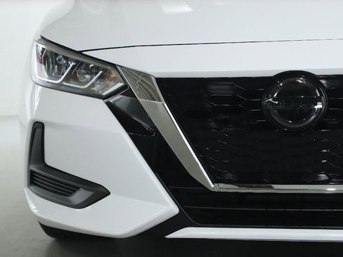 Certified 2023 Nissan Sentra SV w/ Trunk Package image 7