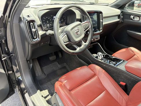 Used 2019 Volvo XC40 T5 Inscription AWD/4WD image 23